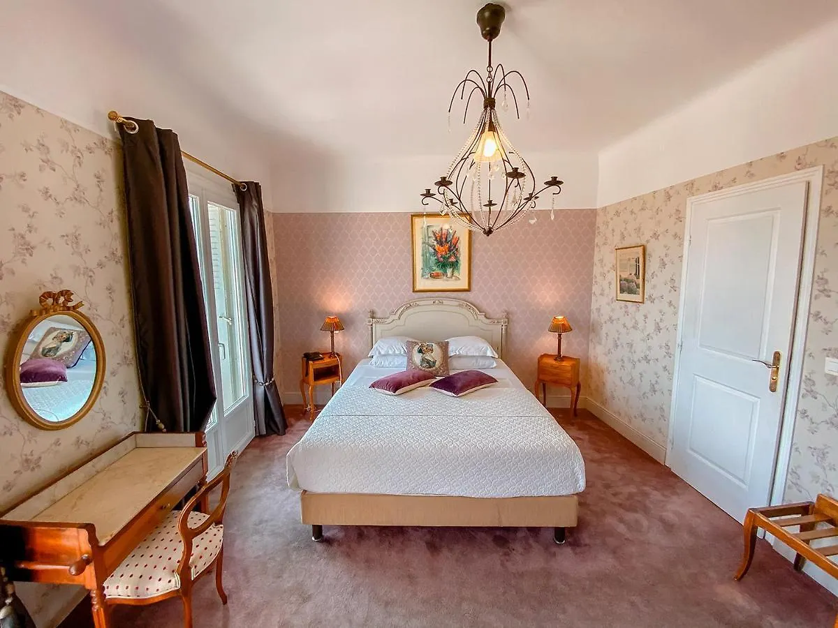 ***  Hotel Relais Du Postillon France