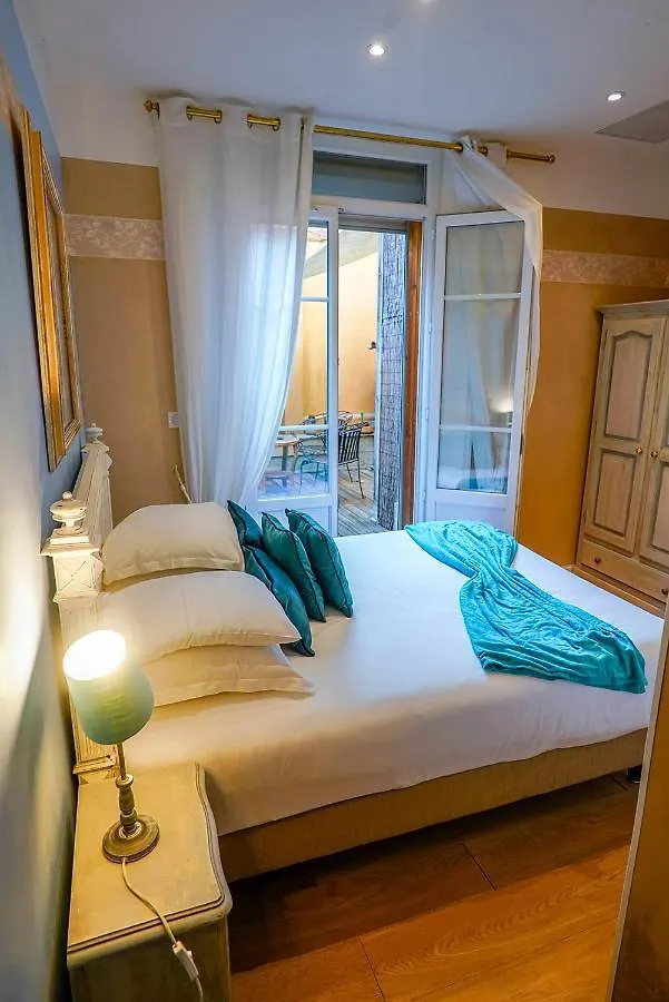 ***  Hotel Relais Du Postillon France