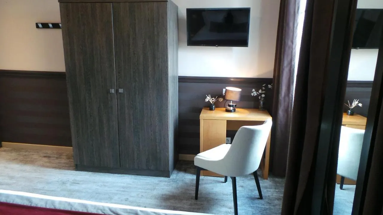 ***  Hotel Relais Du Postillon France