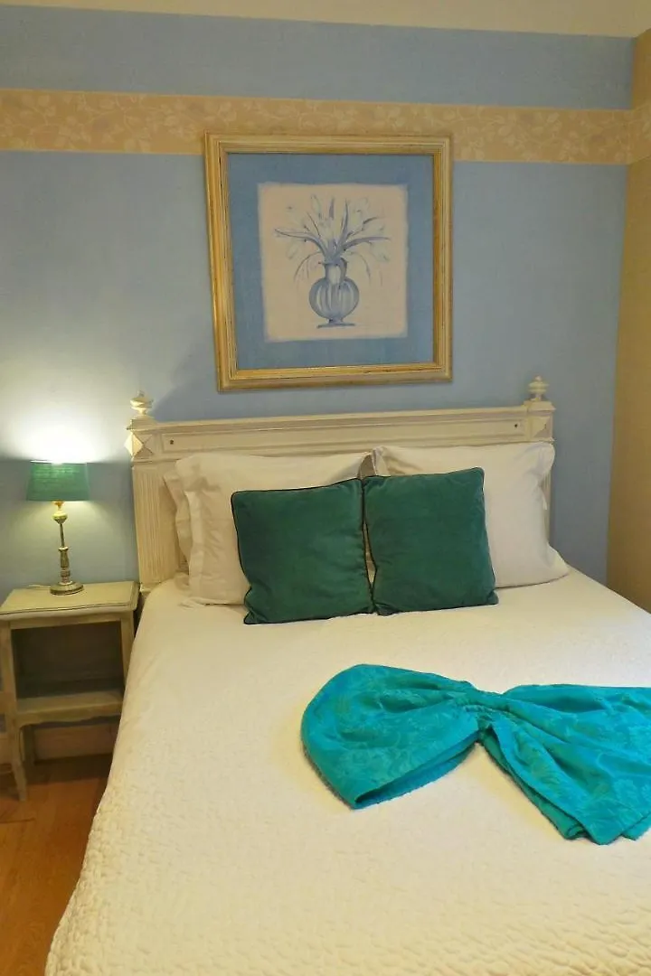 Hotel Relais Du Postillon  Antibes
