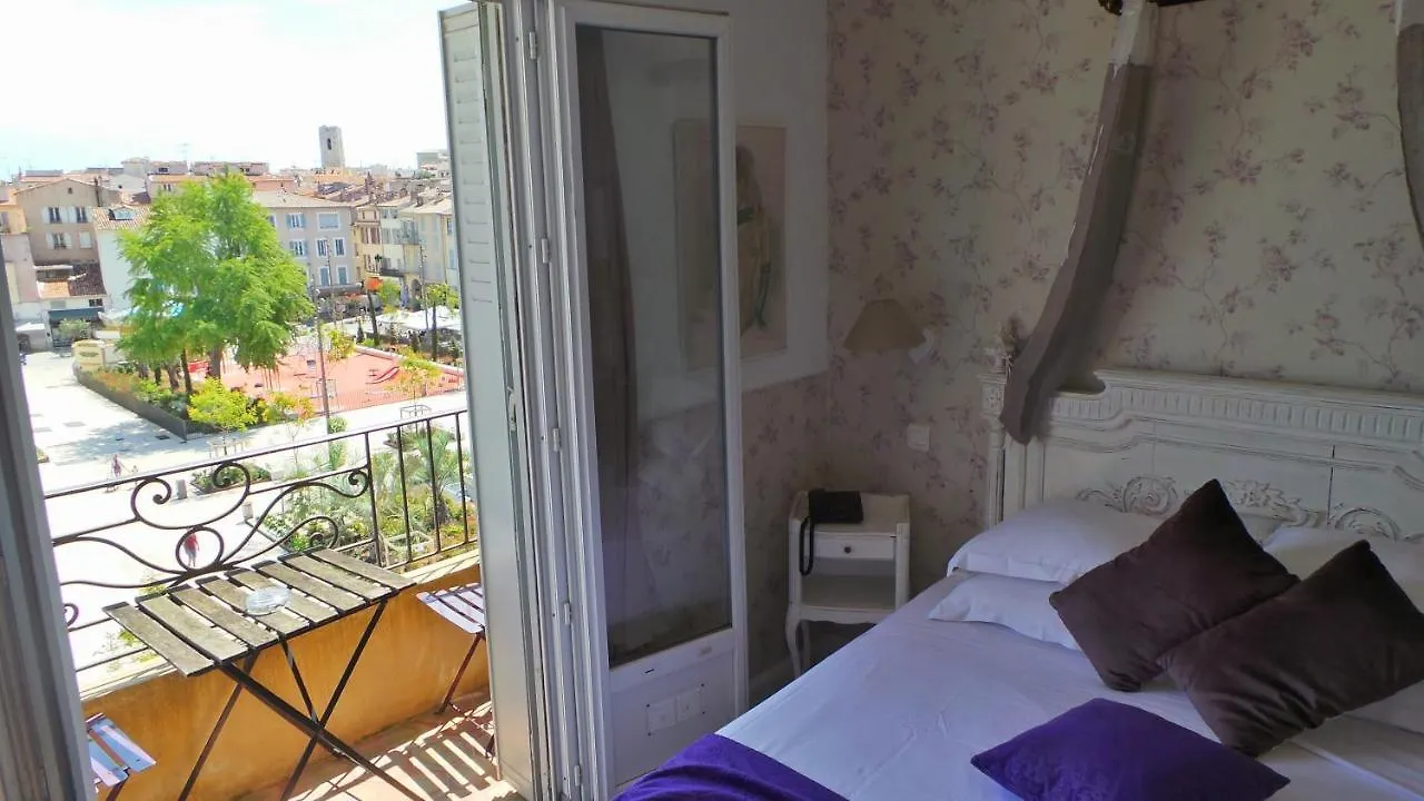 Hotel Relais Du Postillon 앙티브